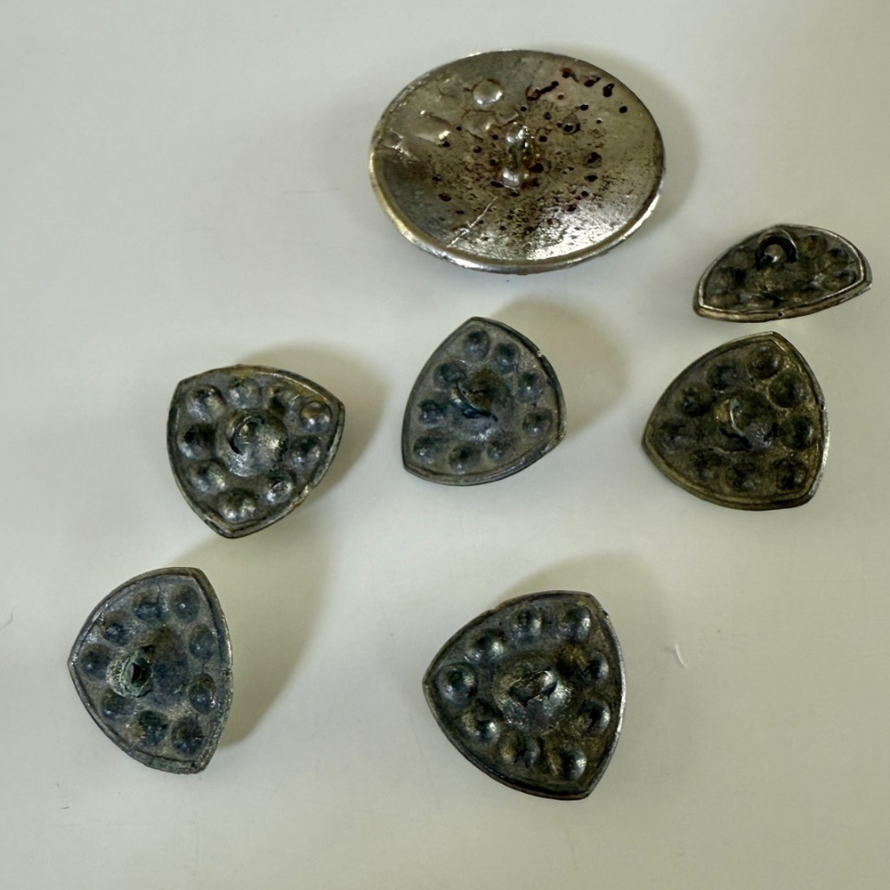 Vintage Rhinestone Button Set - Picture 4 of 4